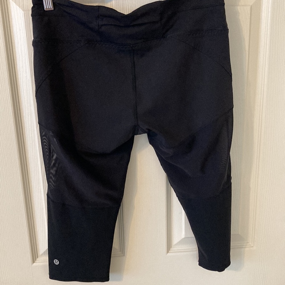 Lulemon Capri - Picture 2 of 5